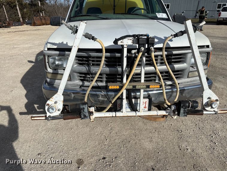 image for item FI0870 1999 Chevrolet K3500 pickup truck