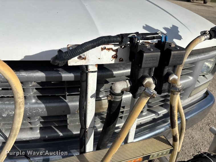 image for item FI0870 1999 Chevrolet K3500 pickup truck