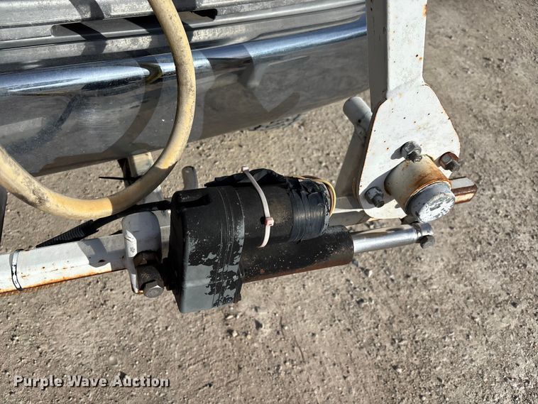 image for item FI0870 1999 Chevrolet K3500 pickup truck