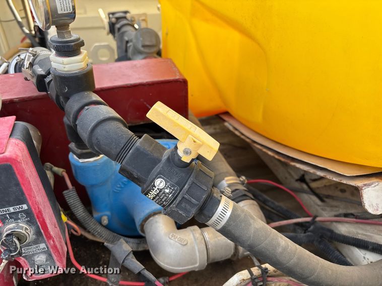 image for item FI0870 1999 Chevrolet K3500 pickup truck