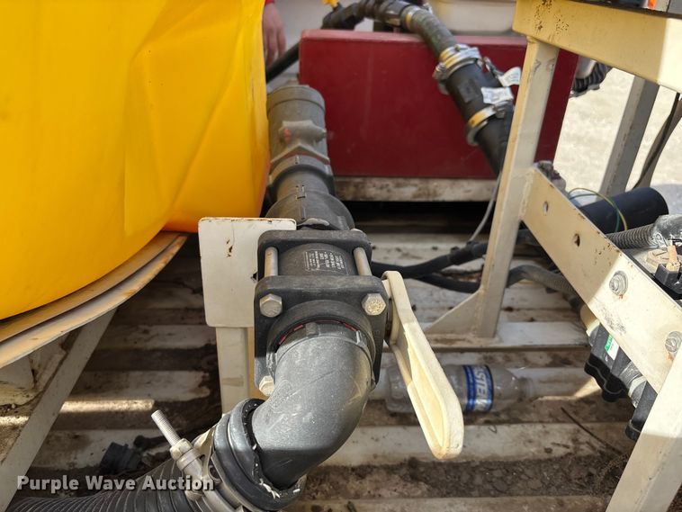 image for item FI0870 1999 Chevrolet K3500 pickup truck