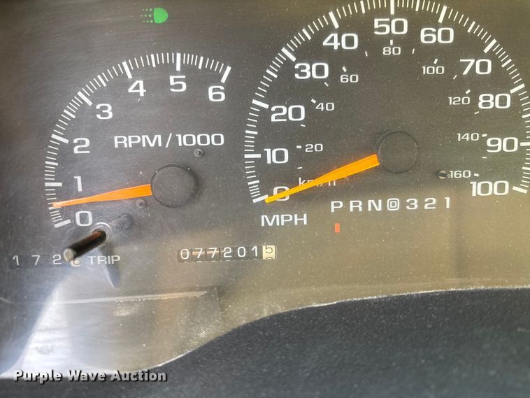 image for item FI0870 1999 Chevrolet K3500 pickup truck