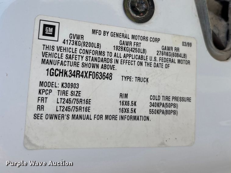 image for item FI0870 1999 Chevrolet K3500 pickup truck