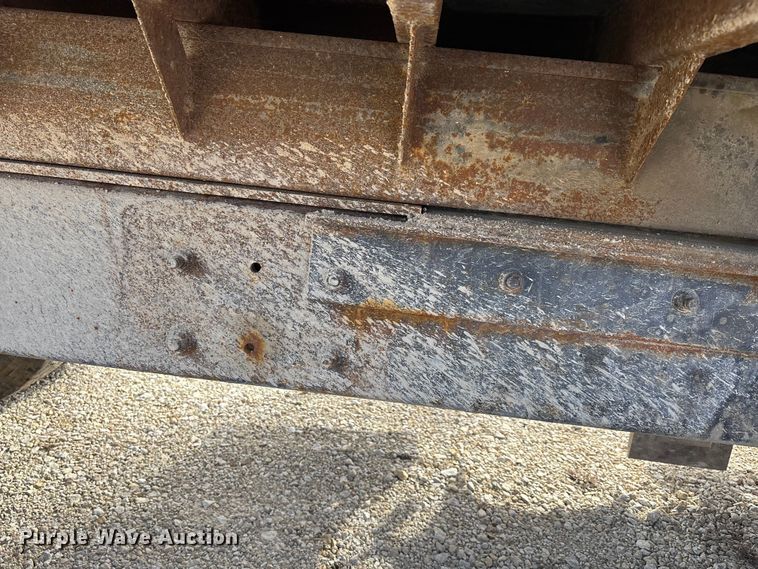 image for item FI0871 2007 International  7400 dump truck