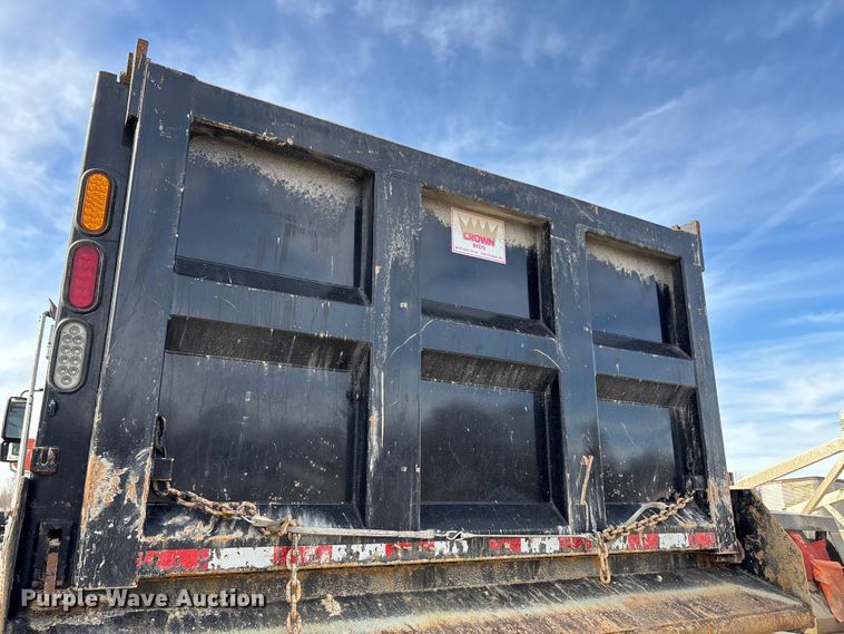 image for item FI0871 2007 International  7400 dump truck