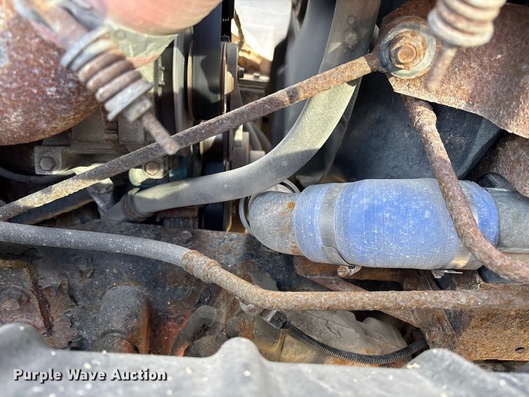 image for item FI0871 2007 International  7400 dump truck