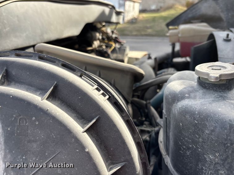 image for item FI0871 2007 International  7400 dump truck