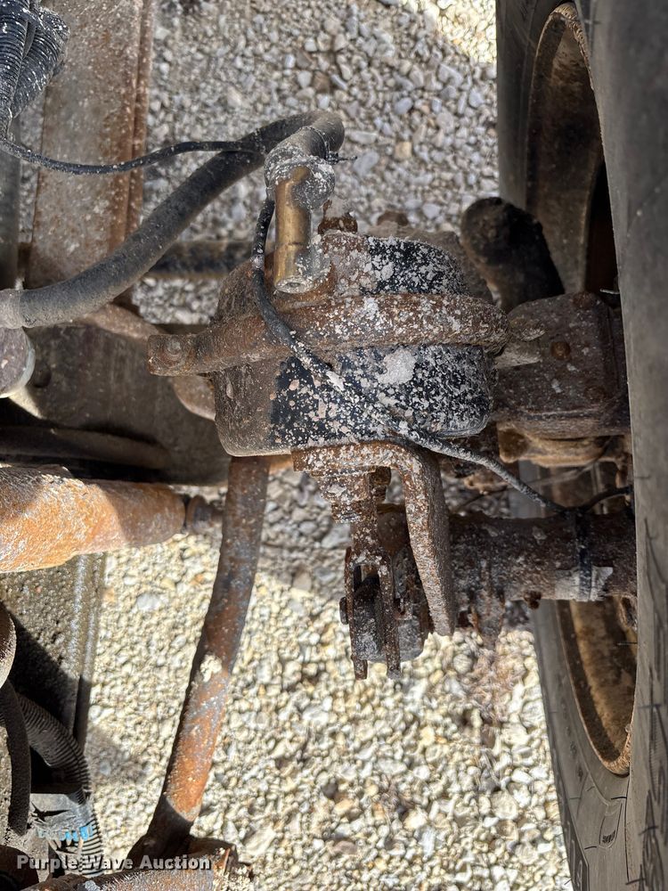 image for item FI0871 2007 International  7400 dump truck