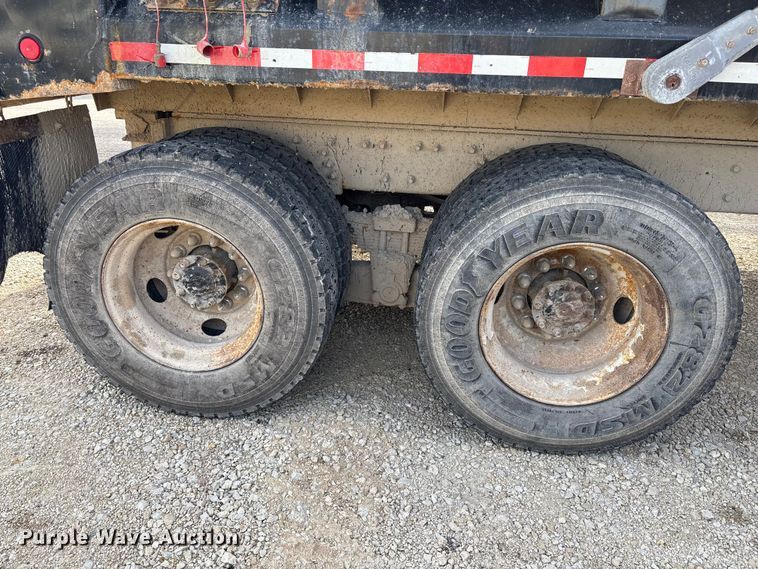 image for item FI0871 2007 International  7400 dump truck