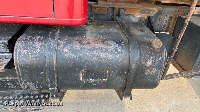 image for item FI0929 1990 International F4900 dump truck