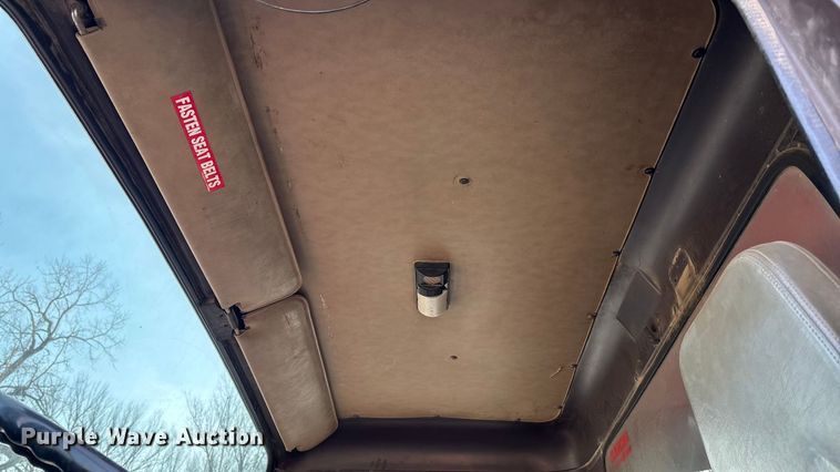 image for item FI0929 1990 International F4900 dump truck