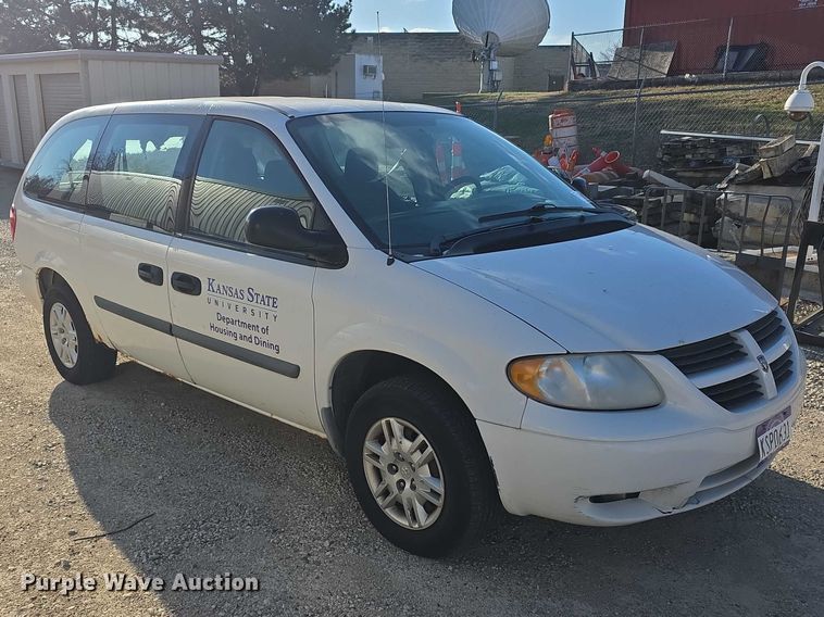 image for item FI0930 2006 Dodge Grand Caravan van