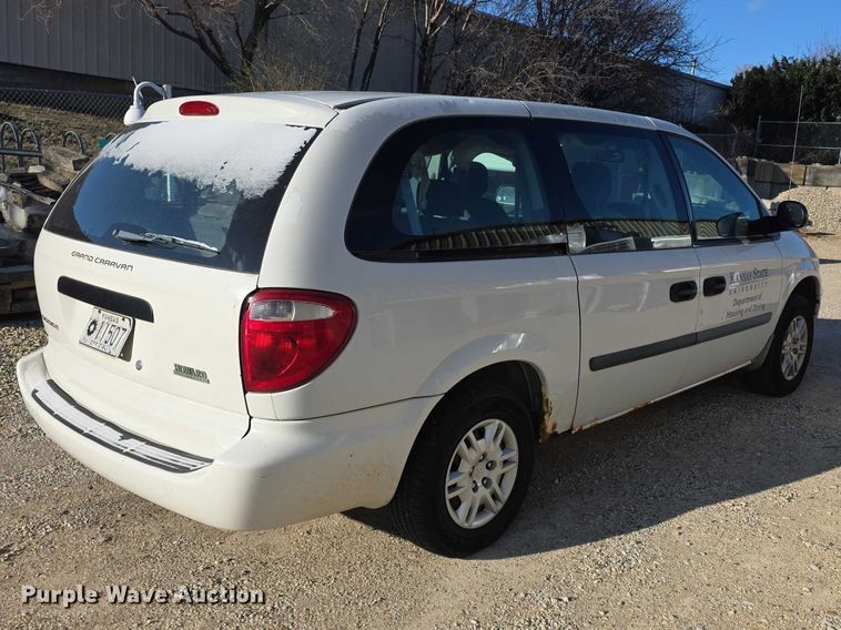 image for item FI0930 2006 Dodge Grand Caravan van