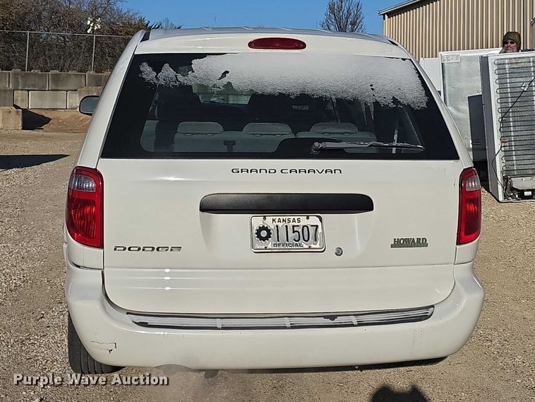 image for item FI0930 2006 Dodge Grand Caravan van