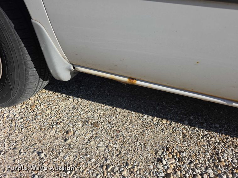 image for item FI0930 2006 Dodge Grand Caravan van