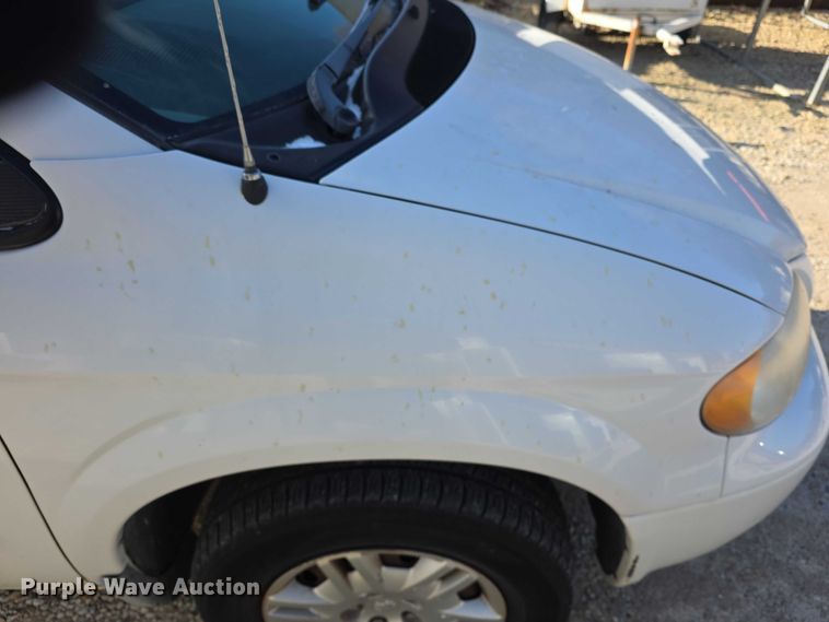 image for item FI0930 2006 Dodge Grand Caravan van