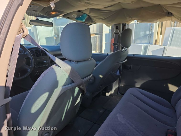 image for item FI0930 2006 Dodge Grand Caravan van
