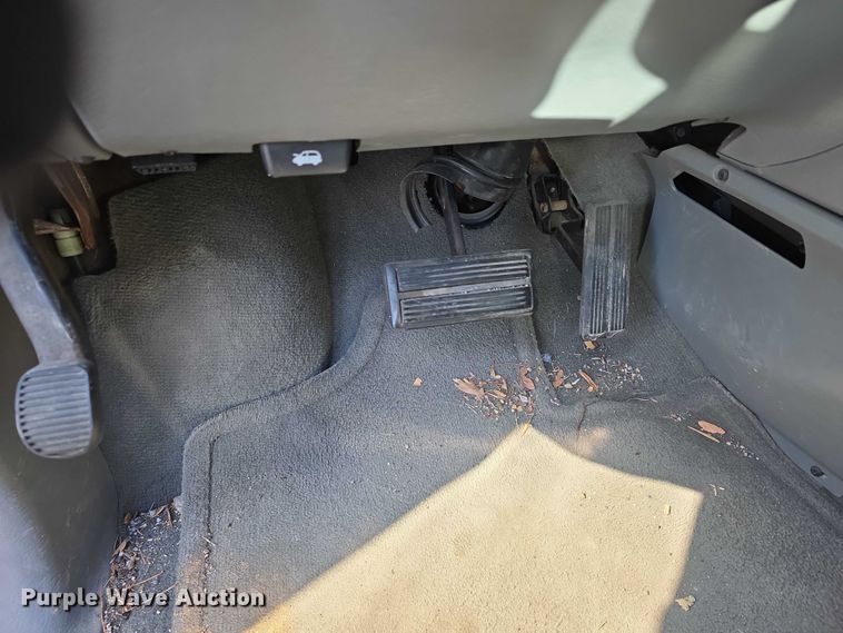 image for item FI0930 2006 Dodge Grand Caravan van