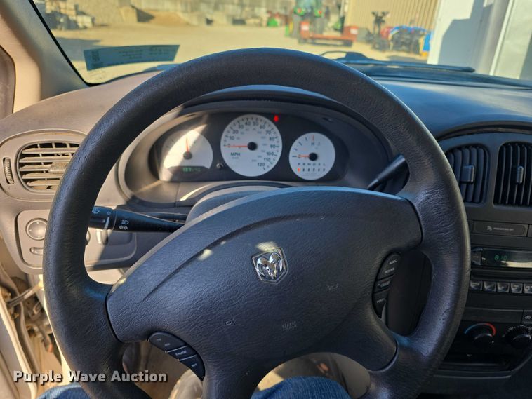 image for item FI0930 2006 Dodge Grand Caravan van