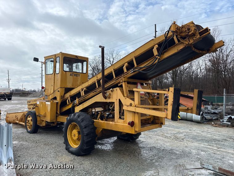 image for item FK1248 1978 Athey 7-12D windrow elevator