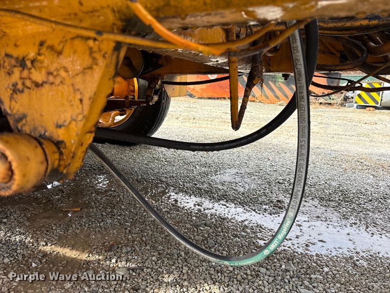 image for item FK1248 1978 Athey 7-12D windrow elevator