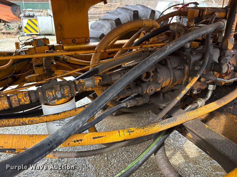 image for item FK1248 1978 Athey 7-12D windrow elevator