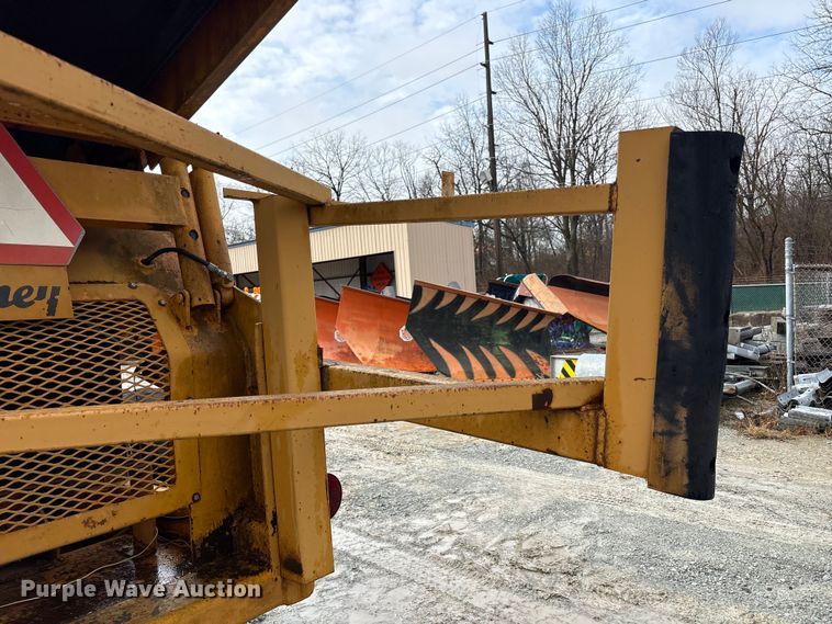 image for item FK1248 1978 Athey 7-12D windrow elevator