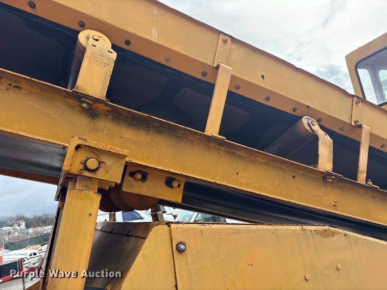 image for item FK1248 1978 Athey 7-12D windrow elevator