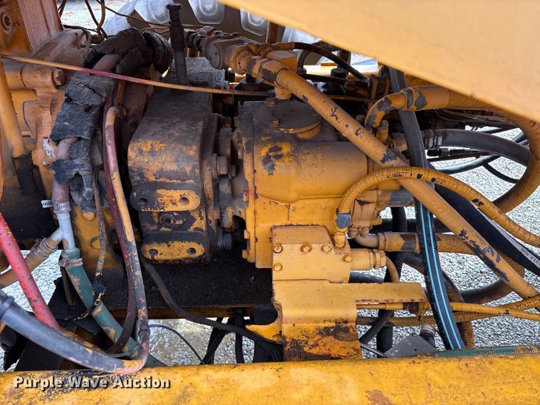 image for item FK1248 1978 Athey 7-12D windrow elevator