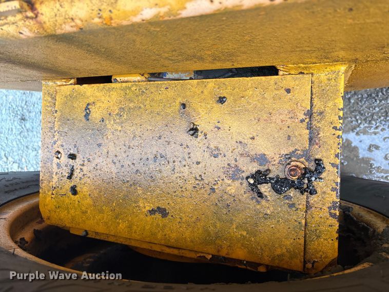 image for item FK1248 1978 Athey 7-12D windrow elevator