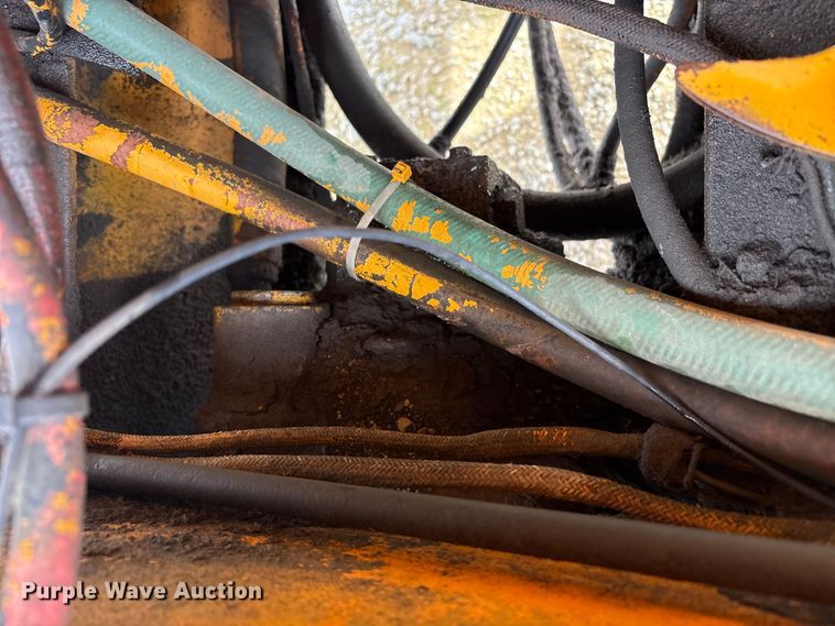 image for item FK1248 1978 Athey 7-12D windrow elevator