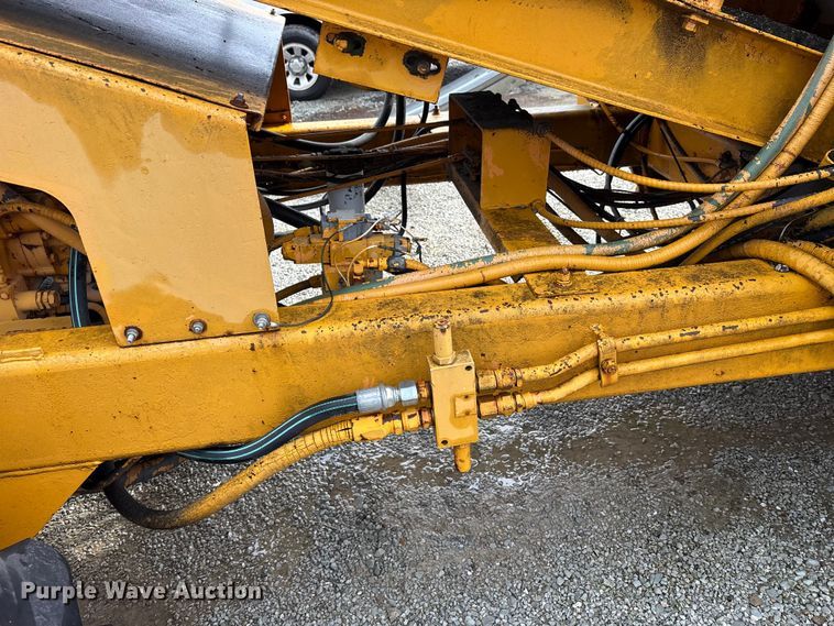 image for item FK1248 1978 Athey 7-12D windrow elevator