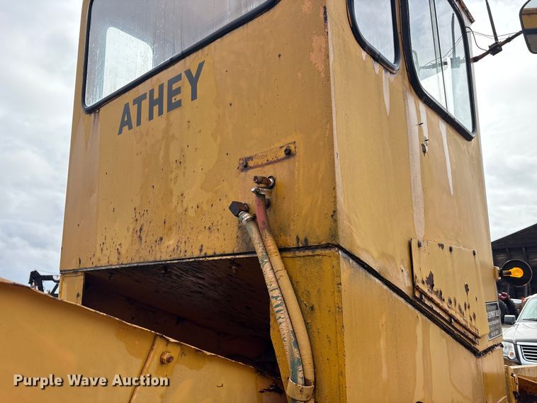image for item FK1248 1978 Athey 7-12D windrow elevator