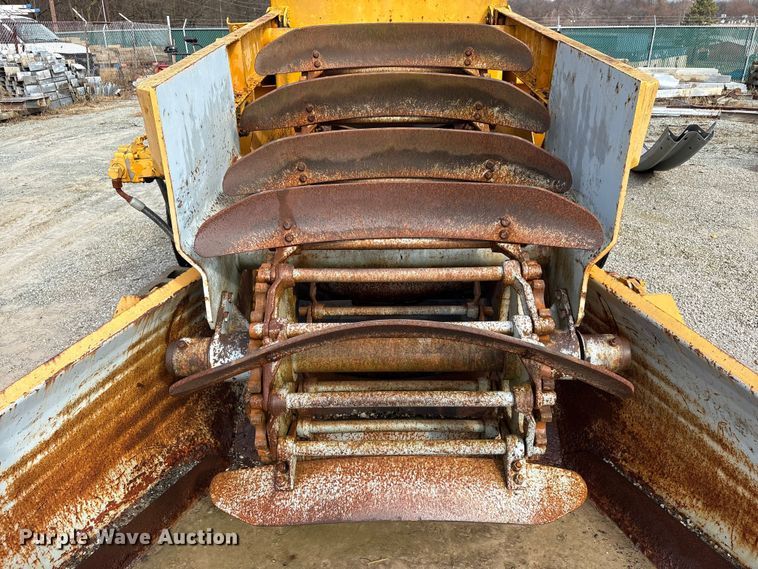 image for item FK1248 1978 Athey 7-12D windrow elevator