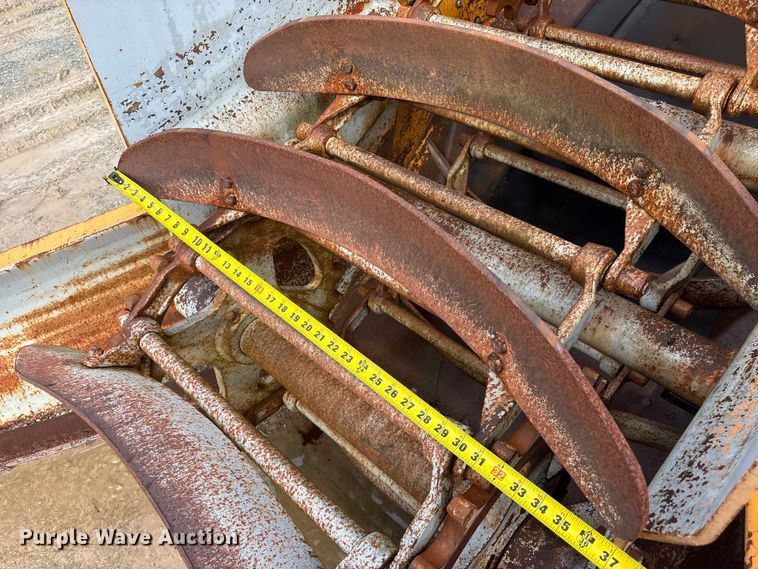 image for item FK1248 1978 Athey 7-12D windrow elevator