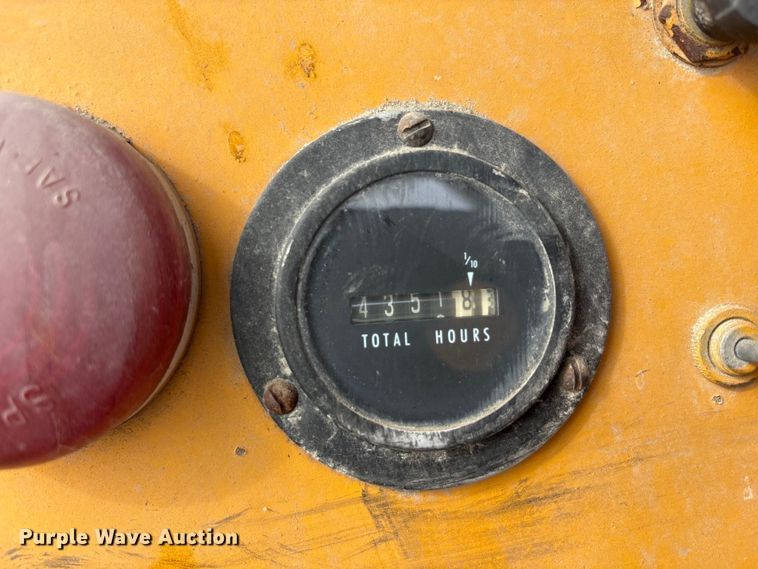 image for item FK1248 1978 Athey 7-12D windrow elevator