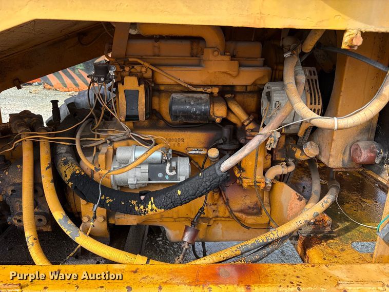 image for item FK1248 1978 Athey 7-12D windrow elevator
