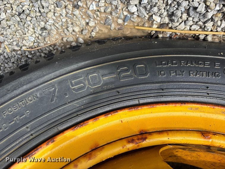 image for item FK1248 1978 Athey 7-12D windrow elevator