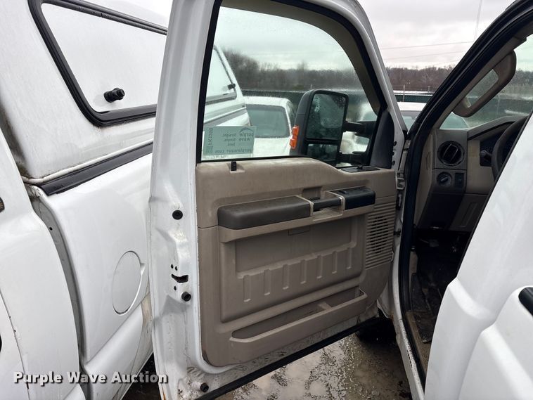 image for item FK1250 2008 Ford F250 Super Duty pickup truck