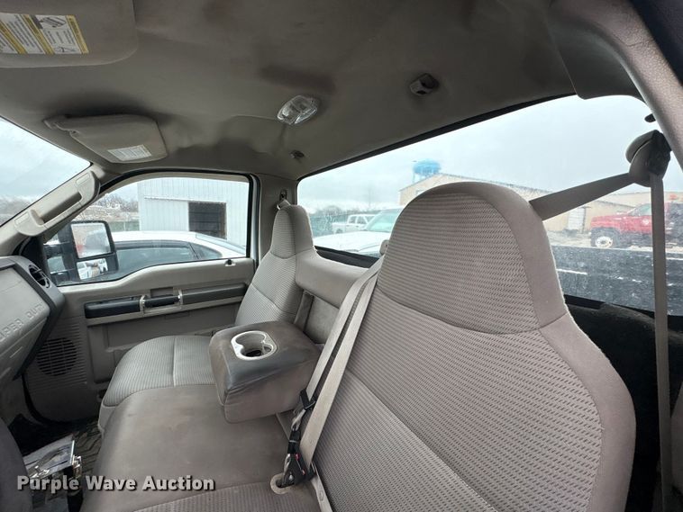 image for item FK1250 2008 Ford F250 Super Duty pickup truck