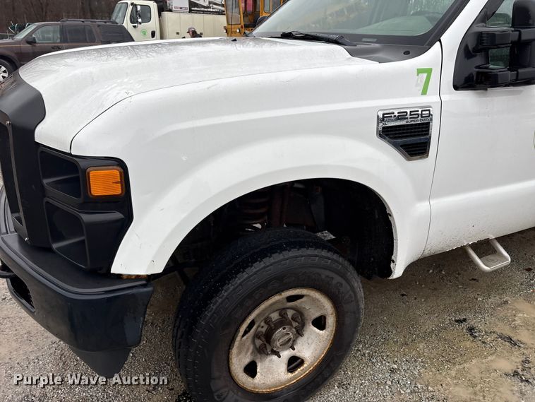 image for item FK1251 2008 Ford F250 Super Duty pickup truck