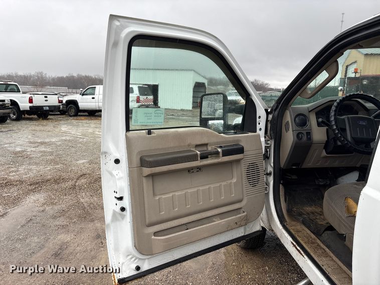 image for item FK1251 2008 Ford F250 Super Duty pickup truck