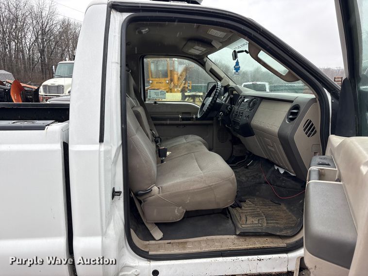 image for item FK1251 2008 Ford F250 Super Duty pickup truck