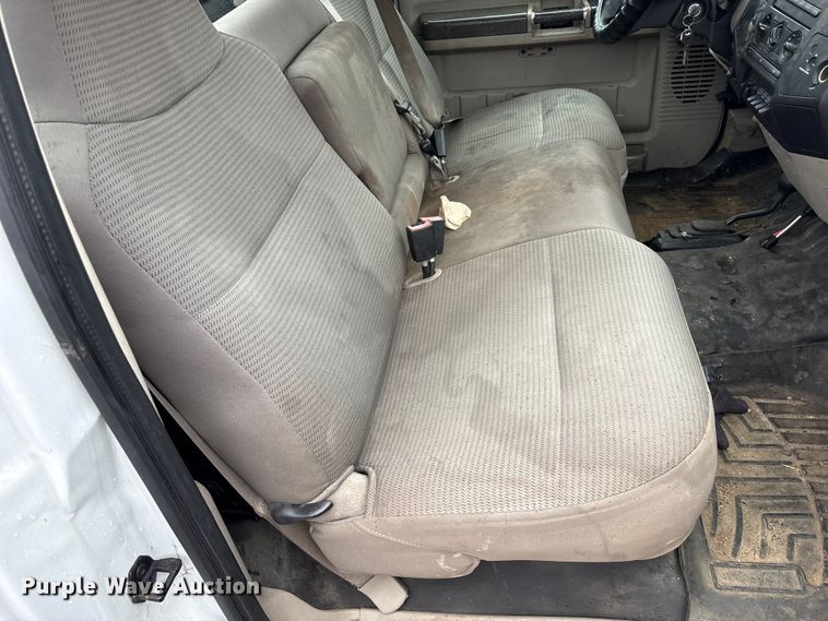 image for item FK1251 2008 Ford F250 Super Duty pickup truck