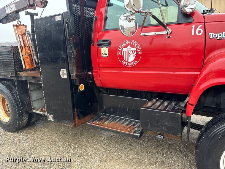 image for item FK1252 1995 GMC TopKick C7 flatbed truck