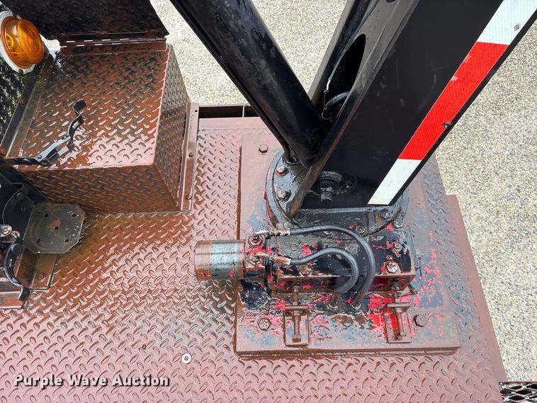 image for item FK1252 1995 GMC TopKick C7 flatbed truck