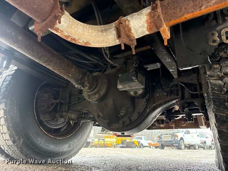 image for item FK1252 1995 GMC TopKick C7 flatbed truck