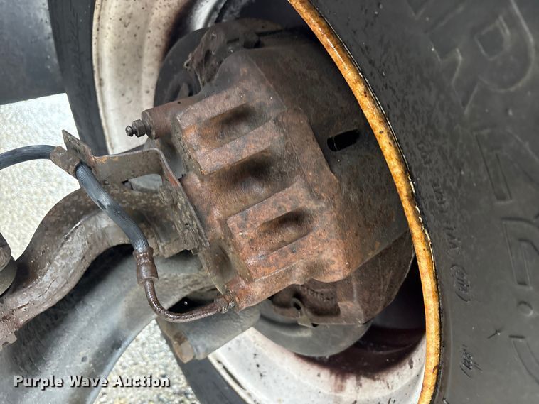 image for item FK1252 1995 GMC TopKick C7 flatbed truck