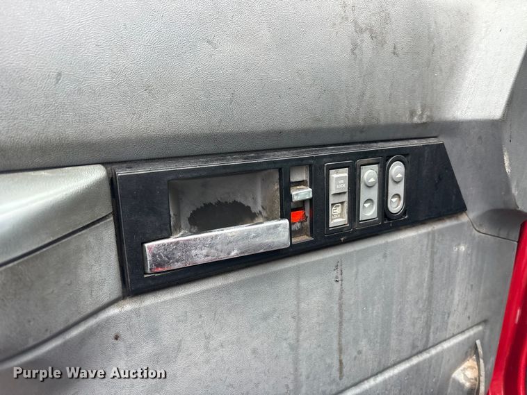 image for item FK1252 1995 GMC TopKick C7 flatbed truck