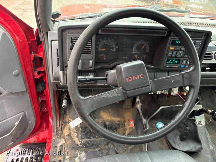 image for item FK1252 1995 GMC TopKick C7 flatbed truck